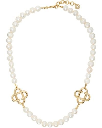 Casablancabrand Moyen collier blanc à perles et à breloques à logo
