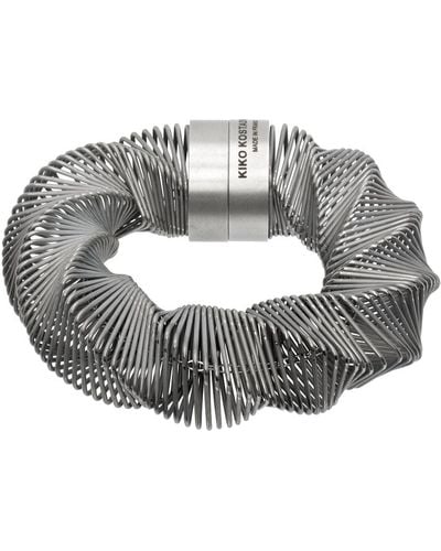 Kiko Kostadinov Bracelet géométrique surdimensionné gris acier