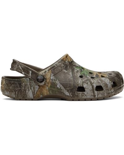 Crocs™ Sabots bruns à motif camouflage realtree - Noir