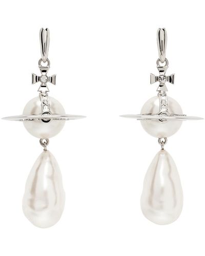 Vivienne Westwood Boucles d'oreilles pendantes argenté à perles - Blanc