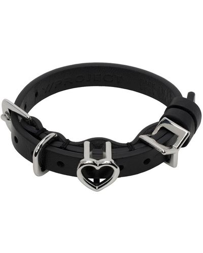 Y. Project Bracelet de style ceinture noir à breloques de cœur et à logo