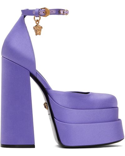 Versace Chaussures à talon bottier aevitas mauves à méduse - Violet