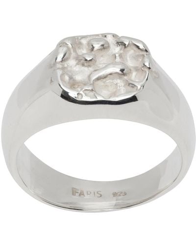 Faris Roca Crown Signet Ring - Metallic