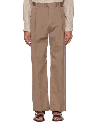 Lemaire Pantalon brun à rayures et à ceinture - Neutre