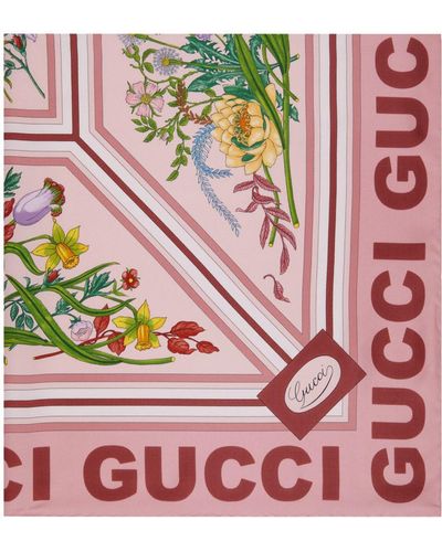 Gucci Foulard rose en soie à imprimé fleuri