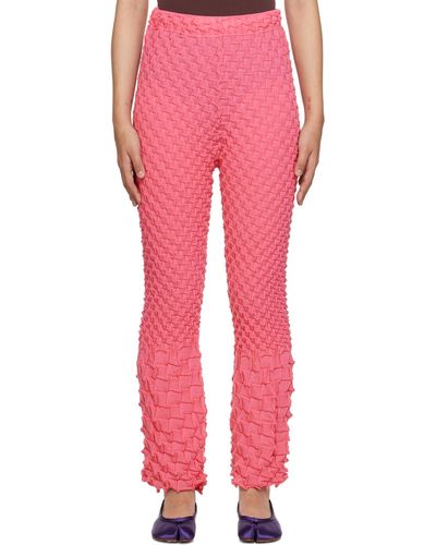 Issey Miyake Pantalon de détente rose en tricot texturé