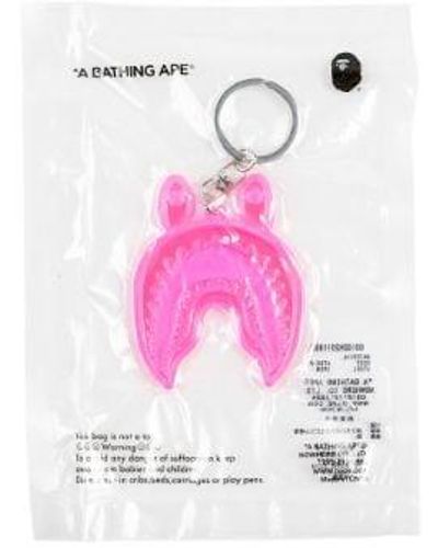 A Bathing Ape Shark Reflective Keychain "pink" - Black