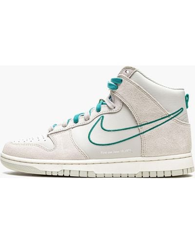 Nike Dunk Hi Se "first Use" Shoes - Red