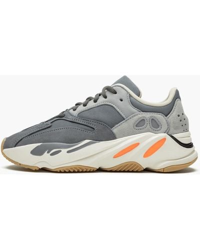 Yeezy Boost 700 "magnet" Shoes - Black