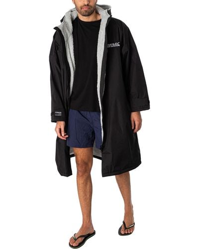 Regatta Waterproof Changing Robe - Black