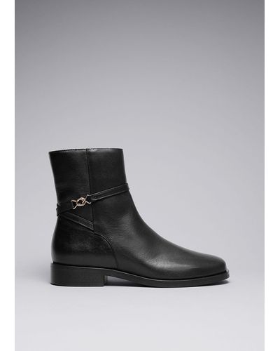 & Other Stories Classic Leather Chelsea Boots - Black