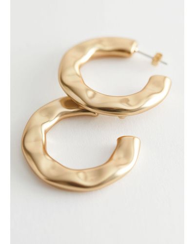 & Other Stories Wavy Chunky Hoop Earrings - Natural
