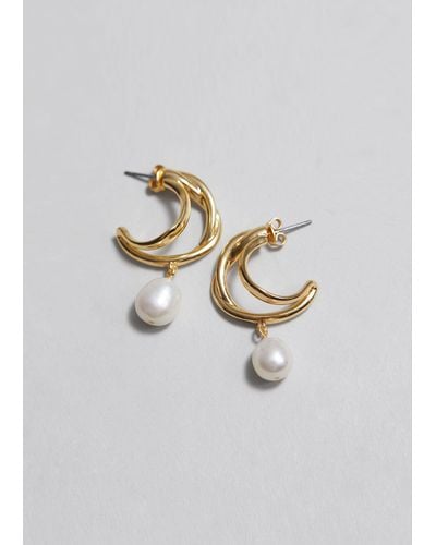 & Other Stories Intertwined Freshwater Pearl Hoops - White