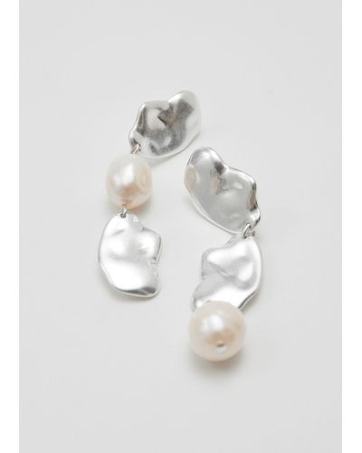 & Other Stories Fresh Water Pearl Earrings - Natural