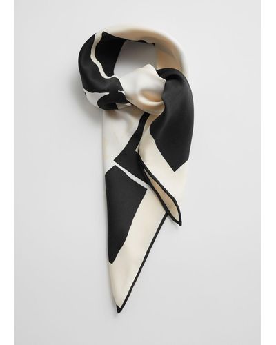 & Other Stories Printed Square Scarf - Black