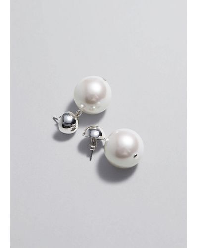 & Other Stories Pearl Drop Earrings - Metallic