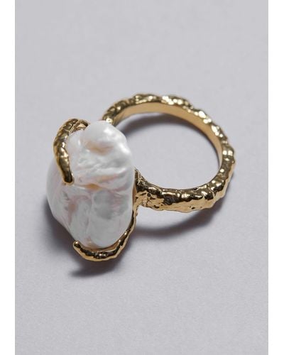 & Other Stories Baroque Freshwater Pearl Ring - Grey
