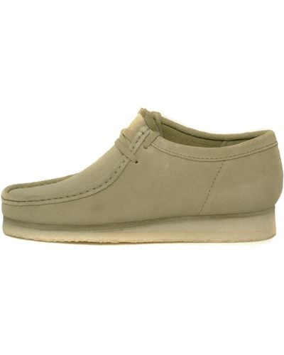 Clarks Wallabee Suede Chukka Boots - Natural