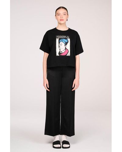 MM6 by Maison Martin Margiela T-shirt With Graphic Print-black