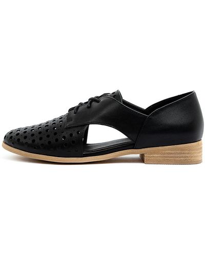 I LOVE BILLY Quietly Smooth Shoes - Black
