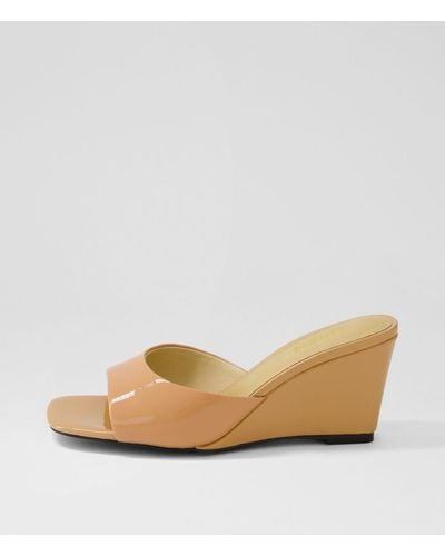 Siren Darcy Si Patent Leather Sandals - Natural
