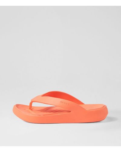 Crocs™ 209589 Getaway Flip Cc Croslite Sandals - Orange