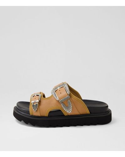 Skin Tores Sn Leather Sandals - Brown