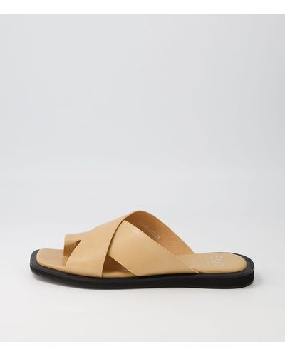 Eos Mishk Eo Leather Sandals - Brown