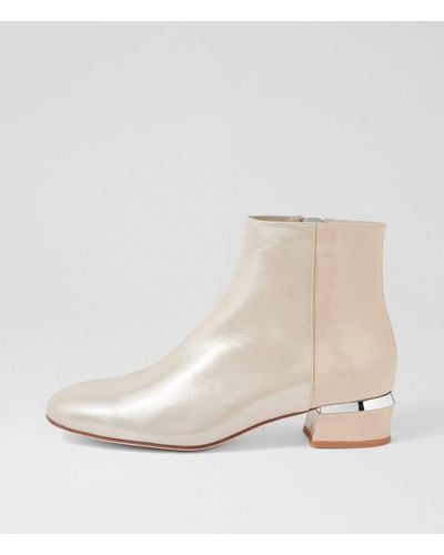DJANGO & JULIETTE Garyie Dj Nude Shimmer Nude Leather Patent Nude Shimmer Nude Boots - Natural