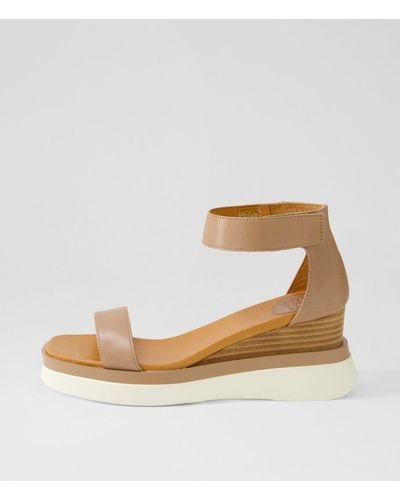 Eos Saskina Eo Leather Sandals - Natural
