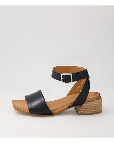 Eos Sariah Eo Leather Sandals - Black