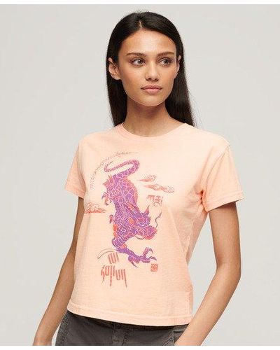 Superdry Komodo X Kailash Dragon T-shirt - Pink