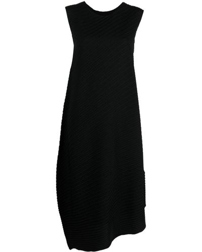 Issey Miyake Plissé-effect Asymmetric Midi Dress - Black