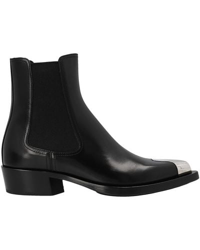 Alexander McQueen Pointed Leather Ankle Top Boots. - Black