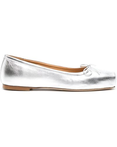Aeyde Gabriella Laminated Flat Shoes - White