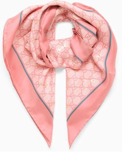 Gucci Scarf With gg Clamp - Pink