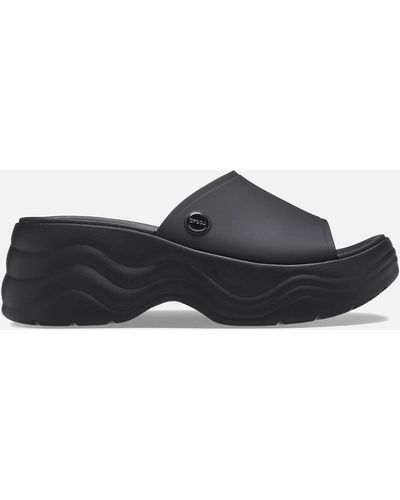 Crocs™ Skyline CrosliteTM Slides - Schwarz