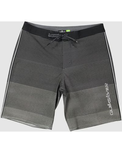 Quiksilver Surfsilk Massive 20" Board Shorts For Men - Grey