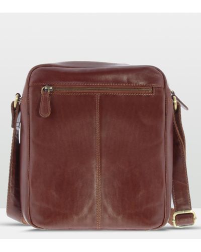 Cobb & Co Murray Leather Messenger - Brown