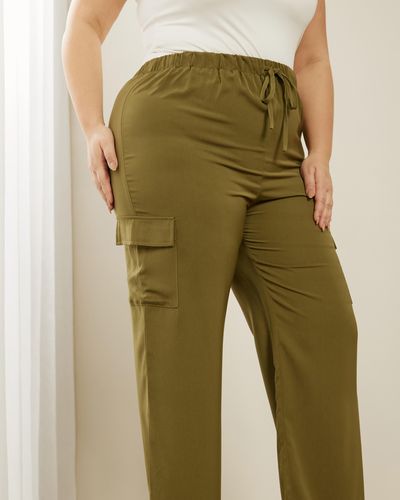 Atmos&Here Curvy Jade Relaxed Cargo Trousers - Green