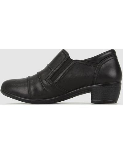 Airflex Yogi Low Block Heel Leather Shoes - Black