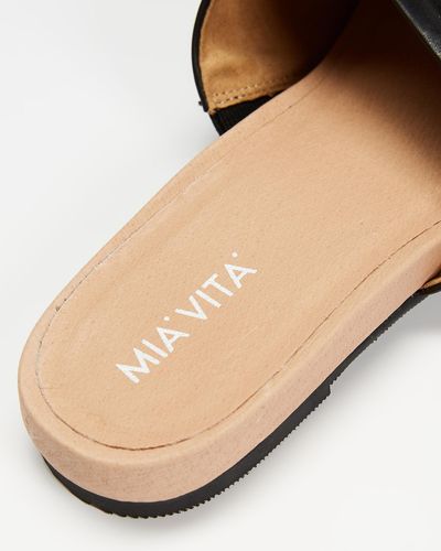 Mia Vita Maple Flat Sandals - Black