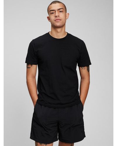 Gap 100% Organic Cotton Pocket T Shirt - Black