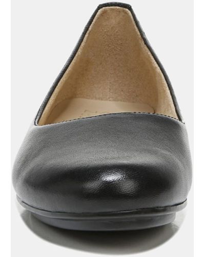 Naturalizer Maxwell Flat - Black