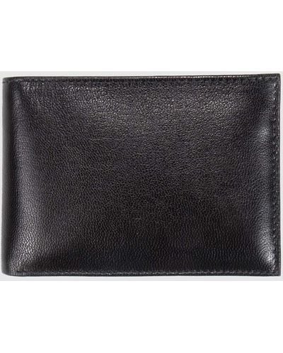 Geoffrey Beene Trifold Wallet With Card Slots - Grey