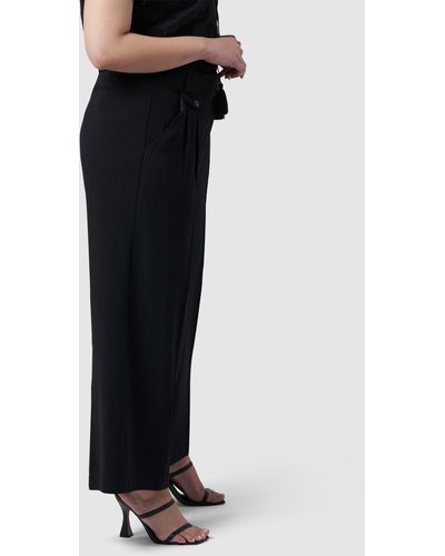Something 4 Olivia Harlow Tailored Pant - Black