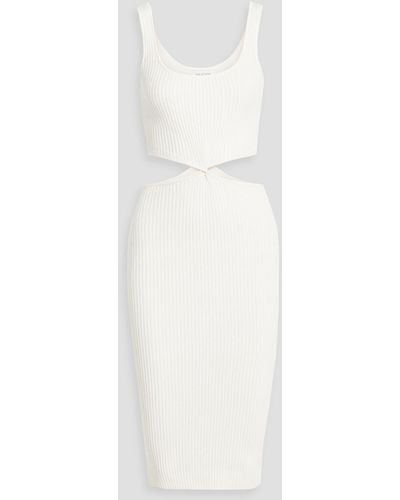 NAADAM Geripptes kleid aus einer baumwollmischung mit twist-detail und cut-outs - Weiß