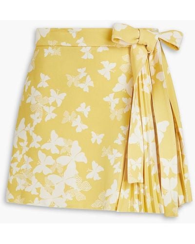 RED Valentino Skirt-effect Bow-embellished Printed Stretch-crepe Shorts - Yellow