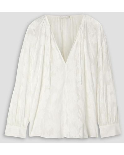 Vince Shirred Silk And Cotton-blend Jacquard Blouse - White