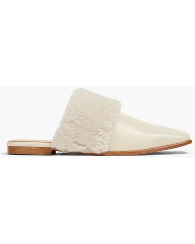 By Malene Birger Mollys slippers aus leder mit shearling-besatz - Weiß